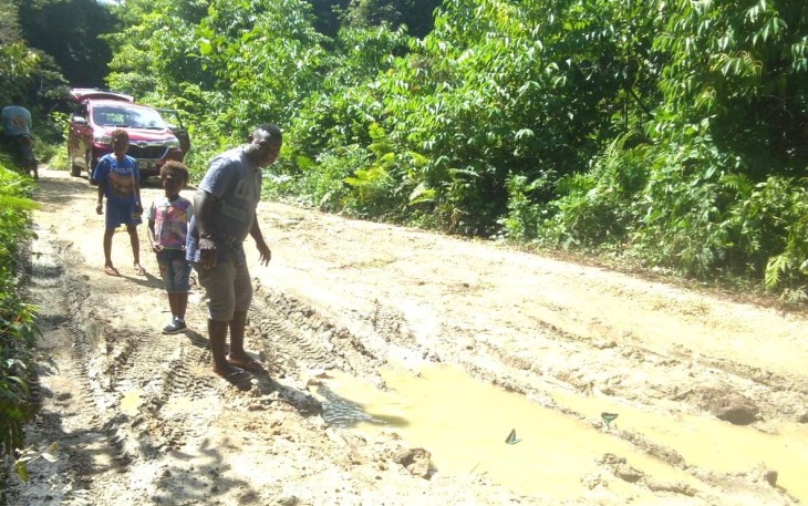Jalan rusak di Maybrat