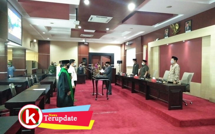 Kondisi Acara Pelantikan PPS Kabupaten Blitar untuk Pilkada Tahun 2020 (foto: Faisal NR / Klikwarta.com) 