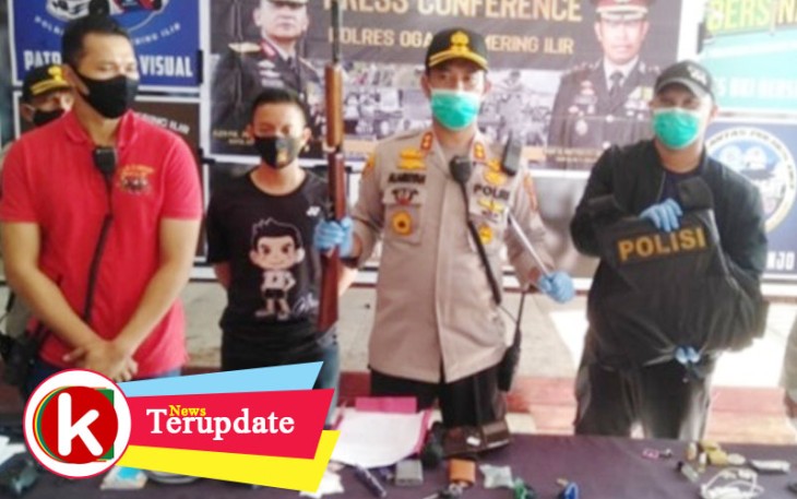 Kapolres OKI AKBP Alamsyah Pelupessy saat press release