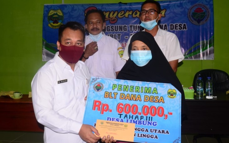 Wakil Bupati Hadiri Penyerahan BLT-DD Tahap III Desa Limbung