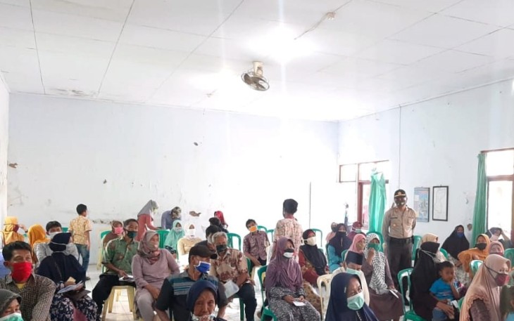 Muspika Tersono Edukasi dan Sosialisasikan New Normal Life Pada Penerima KKS