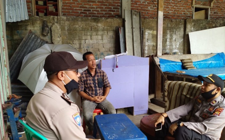 Kapolsek Sukaraja Kunjungi Keluarga PDP Covid-19