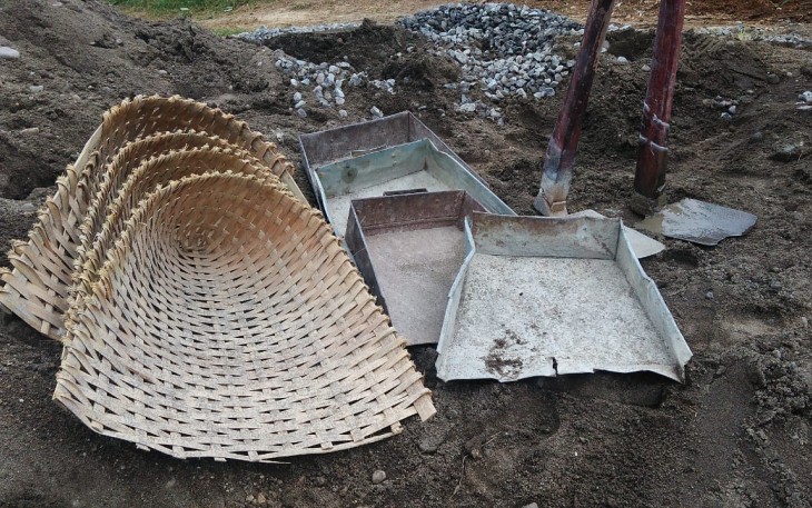 Ternyata Serok Sampah dari ANyaman Bambu Dapat Berguna