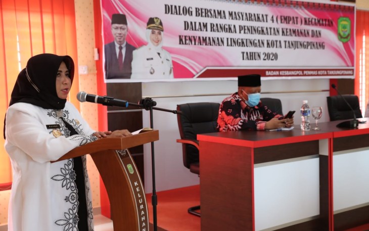 Plt Walikota Tanjung Pinang Hj. Rahma S. IP saat Dialog Bersama Masyarakat