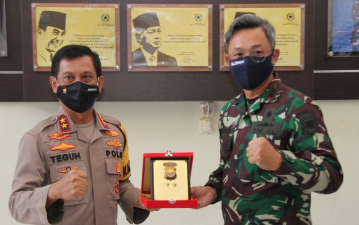 Kapolda Silaturahmi Bersama Danlanal Bengkulu