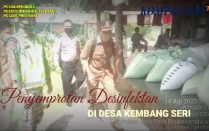 Polsek Pino Raya Bersama Babinsa dan Petugas Kesehatan Berikan Imbauan dan Semprot Disinfektan ke Rumah Warga