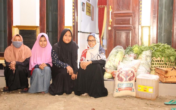 Sedekah Makan Santri dari Ederra Indonesia