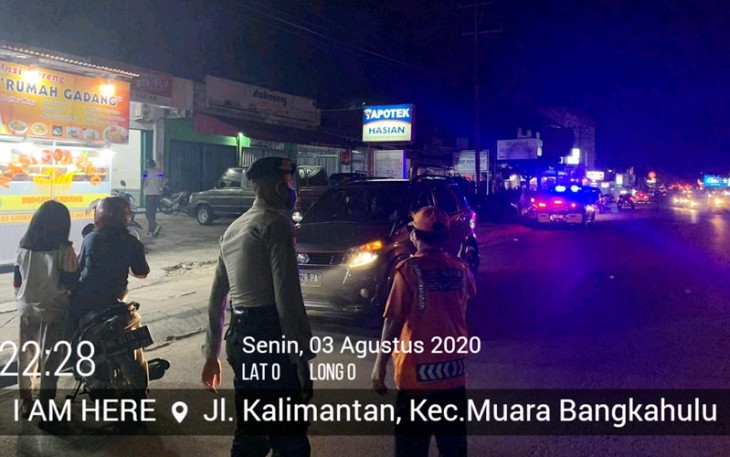 Polisi tekankan kepada petugas parkir untuk ikut andil ingatkan masyarakat mentaati protokol kesehatan.