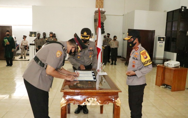 Kapolda Bengkulu Pimpin Sertijab Karo SDM