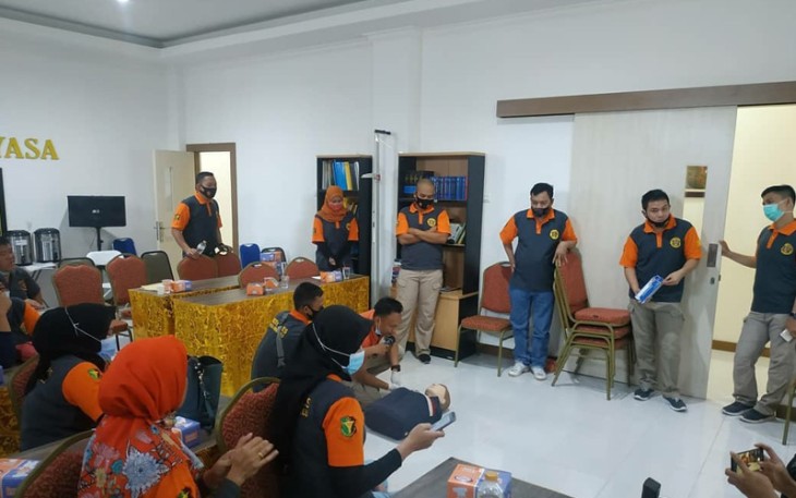 Bid Dokkes Polda Bengkulu Gelar Pelatihan BHD Sesuai Protokol Penanganan Covid-19