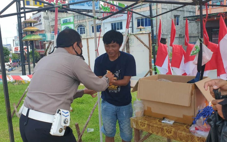 Sat Lantas Polres Bintan Buka Dapur Umum Bagikan Makanan secara Gratis Kepada Masyarakat