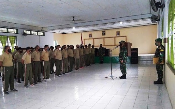 Dandim 1310/Bitung Lerkol Inf Benny Lesmana SE M.Han saat berikan pemaparan