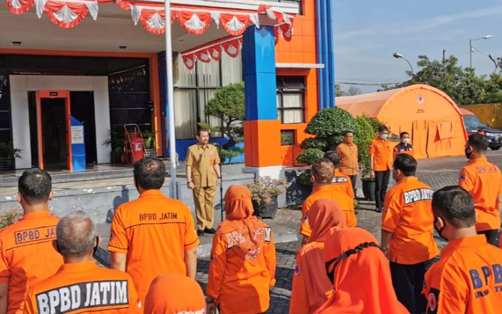 Plt Kalaksa BPBD Jatim Pimpin Apel Perdana