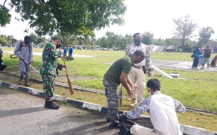 Jajaran Koramil 03/0315 Bersama Muspika Bintan Ikut Laksanakan Goro Bersama