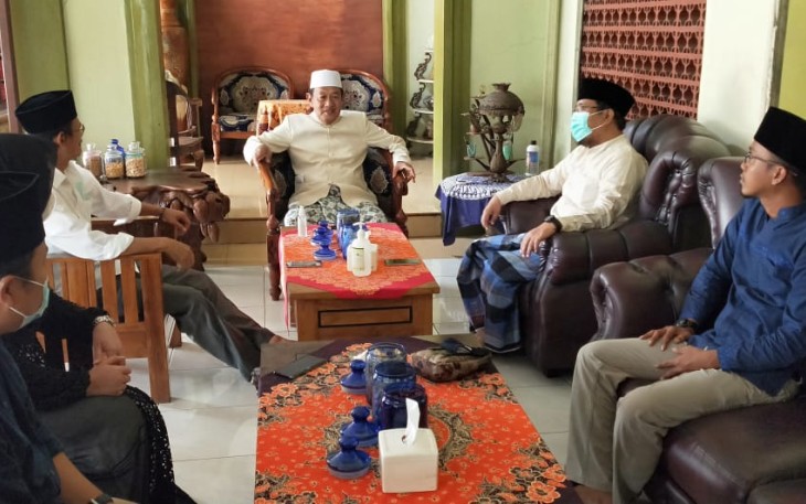 Sowan di Kediaman KH Ubaidillah Fakih Anwar Sadad Diberi Wejangan Politik