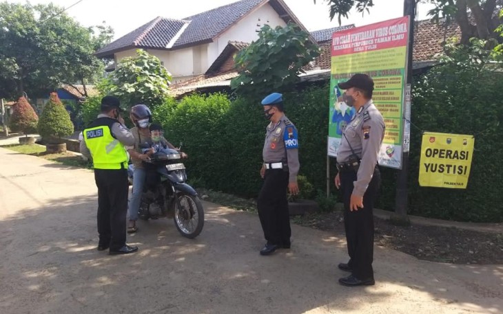 Kepolisian Sektor Tulis terus menggelar operasi yustisi di kecamatanTulis dan Kandeman. Rabu (4/11/2020).      