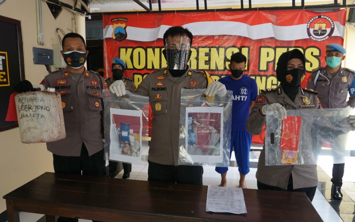 Kabag Ops Polres PurbaIingga AKP Pujiono dalam konferensi pers, Jumat (27/11/2020)