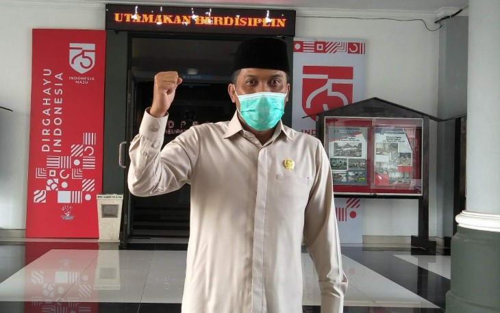 Ketua DPRD Kabupaten Blitar Suwito Saren Satoto (foto : Faisal NR / Klikwarta.com) 