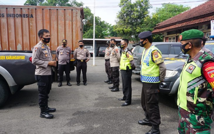 Polres Purbalingga melaksanakan pengamanan dan pengawalan pendistribusian logistik primer Pilkada 2020 dari gudang Komisi Pemilihan Umum (KPU) Kabupaten Purbalingga ke masing-masing Panitia Pemilihan Kecamatan (PPK), Sabtu (5/12/2020).