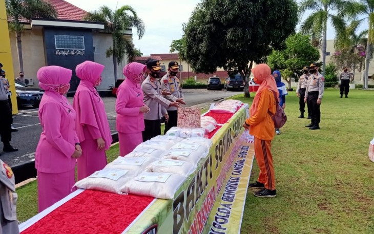  Polda Bengkulu Sudah Distribusikan 462 Ton Beras Untuk Masyarakat Terdampak Covid-19