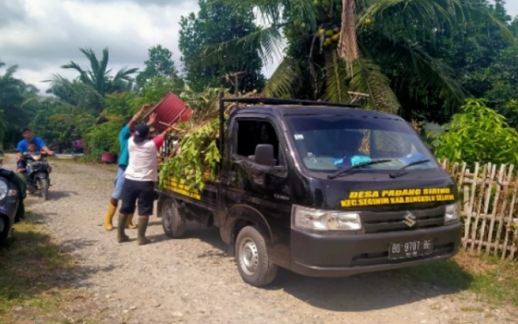 Ciptakan Desa Bersih dan Nyaman, Pemdes Padang Siring dan Masyarakat Gelar Karya Bakti 
