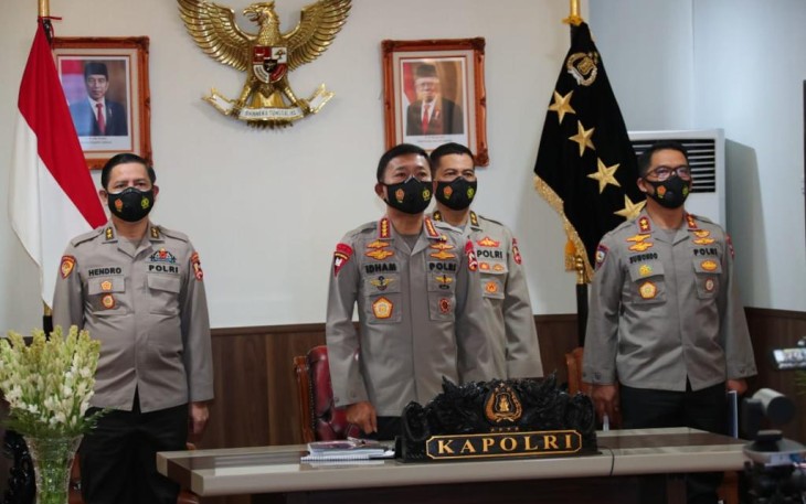 Kapolri Jenderal Idham Azis meresmikan gedung baru Divisi Humas Polri usai dilakukan renovasi total. Peresmian ini diikuti oleh para Kapolda jajaran dan Pejabat Utama yang dilakukan secara virtual dari Mabes Polri, Jakarta, Kamis (14/1/2020). 