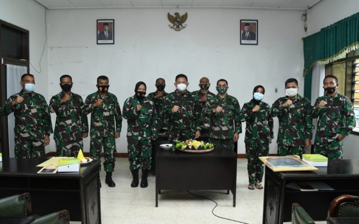 Penerangan Kodam IV/Diponegoro menyelenggarakan tasyakuran yang dilaksanakan di Aula Kantor Pendam IV/Diponegoro, Jl. Perintis Kemerdekaan, Watugong, Rabu (27/1/2021).