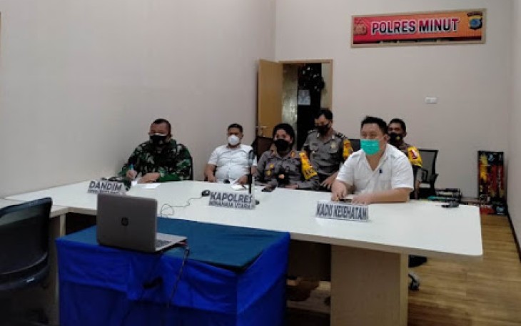 Pendistribusian Vaksin Covid-19 Pabung Minut dan Kasdim 1310/Bitung Ikuti Vidcon Bersama Forkopimda Sukut