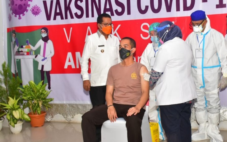 Kapolres SBB Merasa Sehat dan Segar Setelah Disuntik Vaksin Covid-19