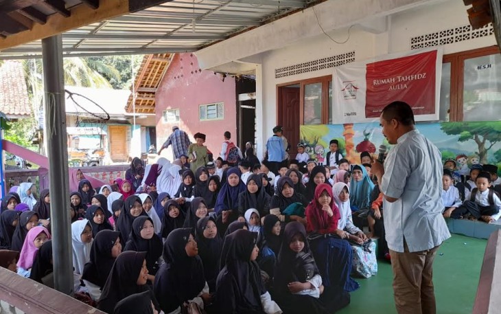 Aksi Mobile Quran Menjelajah Tasikmalaya