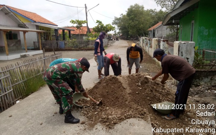 Proses Pengerjaan Peningkatan dan Pelebaran Jalan