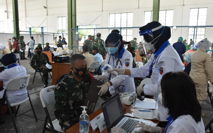 Kodam IV Diponegoro laksanakan vaksinasi