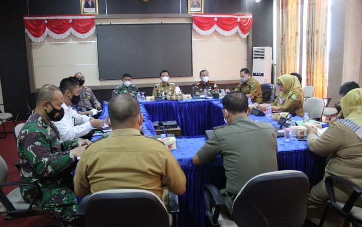 Bupati Bengkulu Tengah Pimpin Rapat bersama Wakil Bupati dan Forkopimda