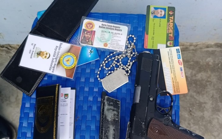Barang bukti dari terduga BIN Gadungan