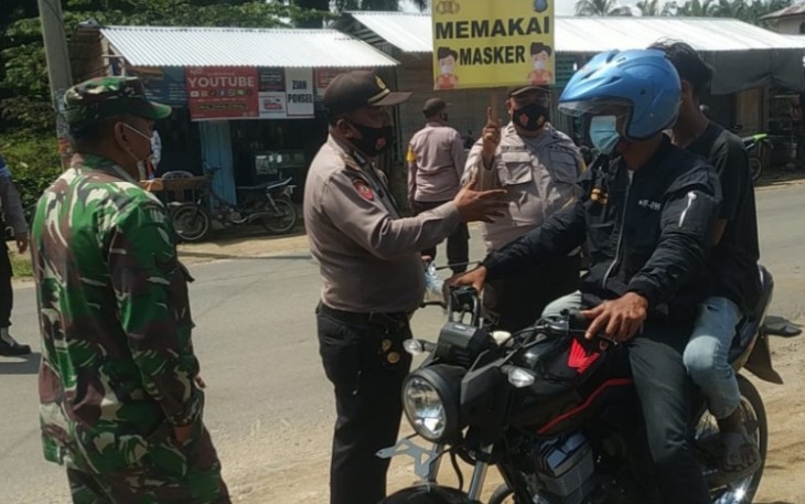 Polsek Sipispis Bagikan Masker