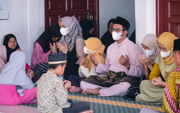 Bupati Bintan Apri Sujadi 
