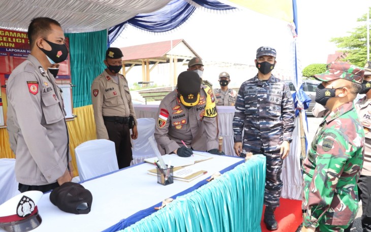 Didampingi Dandim dan Pjs Danlanal, Kapolres Karimun Cek Pospam Sekaligus Posyan Mudik Lebaran 