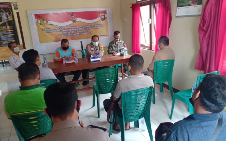 Hadiri Rakor  Babinsa Kodim 1203/Ktp Wujudkan Sinergitas Di Wilayah Teritorial