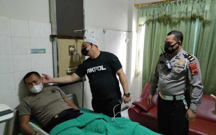 Petugas Satlantas Polresta Surakarta yang dianiaya warga sipil saat melakukan razia protokol kesehatan di kelurahan Semanggi Solo.