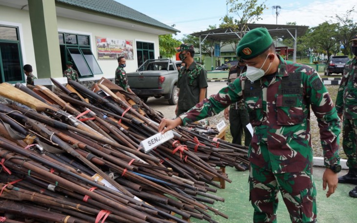 Hasilnya, ratusan senjata api rakitan berbagai jenis dan ratusan munisi berhasil diamankan dari berbagai kegiatan yang sudah dilaksanakan.
