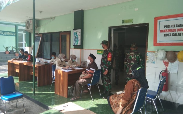 Pelaksanaan vaksinasi di Rumah Sakit dr. Asmir Salatiga