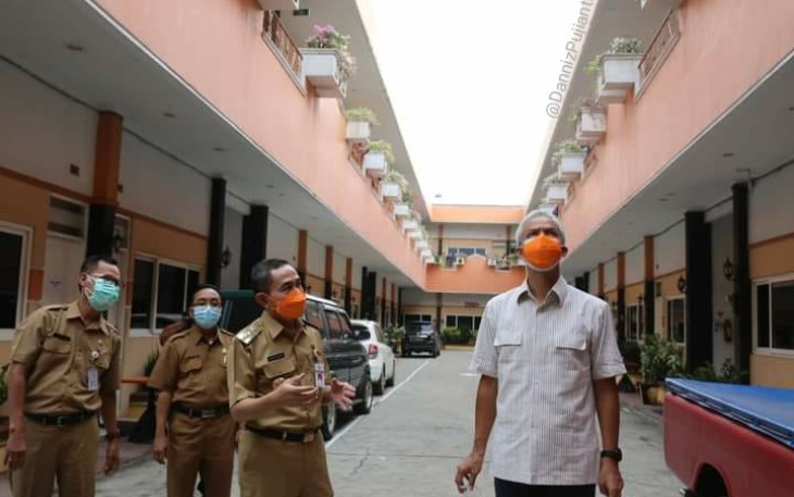 Gubernur Jawa Tengah, Ganjar Pranowo melakukan sidak penanganan Covid-19 di Pati.