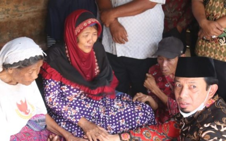  Nenek ini Bikin Wawali Menangis