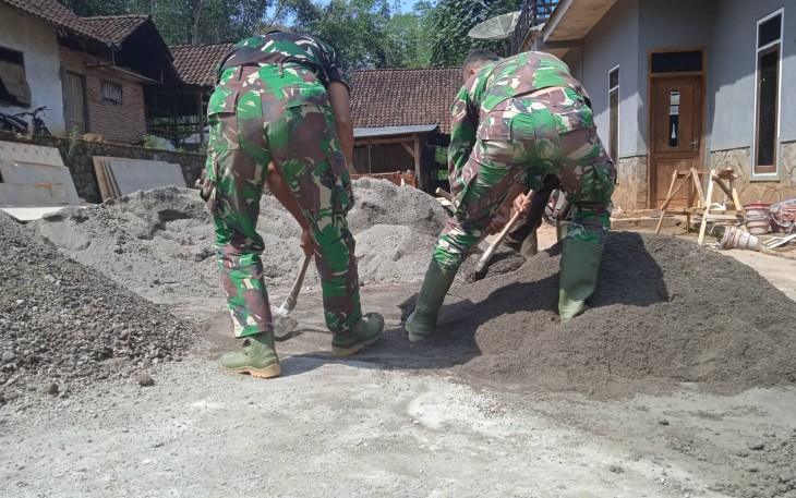 Sepatu Bot Pelindung Kaki Untuk Satgas TMMD 112