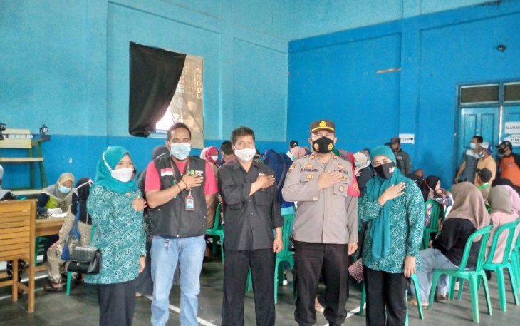 Kapolsek Cisompet-Polres Garut, Monitoring Gerai Vaksin Presisi TNI-POLRI Tahun 2021