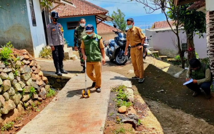 Kapolsek cingambul- Polres Majalengka, Melalui Anggota Polsek Cingambul Monitoring dan Evaluasi Pelaksanaan Program DD 