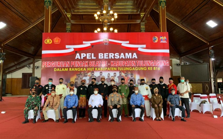 Dalam rangka menyambut HUT Kabupaten Tulungagung Ke 816 dilaksanakan Apel Bersama Perguruan Pencak Silat Se-kabupaten Tulungagung bertempat di Pendopo Kongas Arum Kusumaning Bongso 