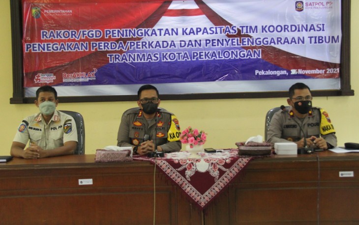 Kapolres Pekalongan Kota Buka Forum Group DIscussion Dan Dukung Satpol PP Lakukan Penegakkan Perda Pro Yustisia