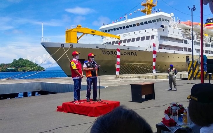 Walikota Bitung Maurits Mantiri MM Bersama Bupati Minahasa Utara Joune Ganda saat memberikan sambutan
