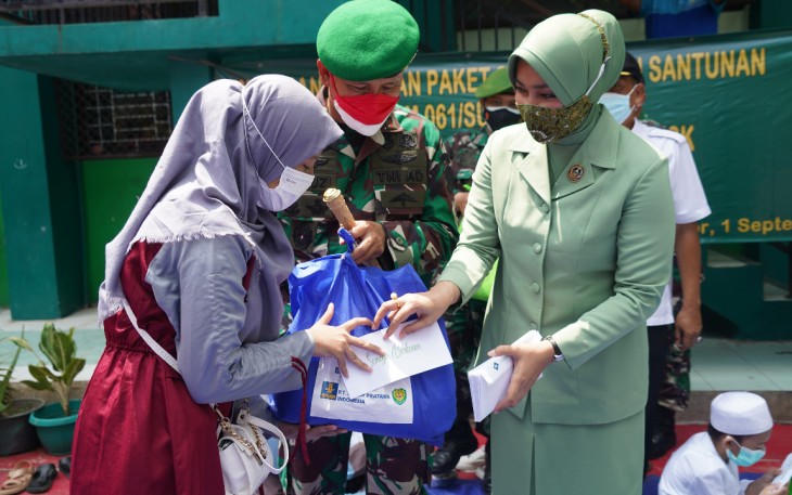 Taali asih dalam rangka HUT Korem 061/SK